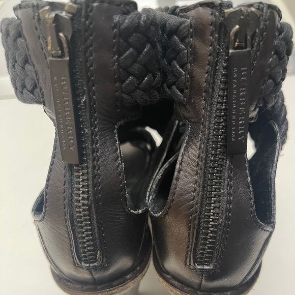 Burberry Platform Heels (SIZE: EUR 38 / US 7 1/2) - Picture 8 of 16